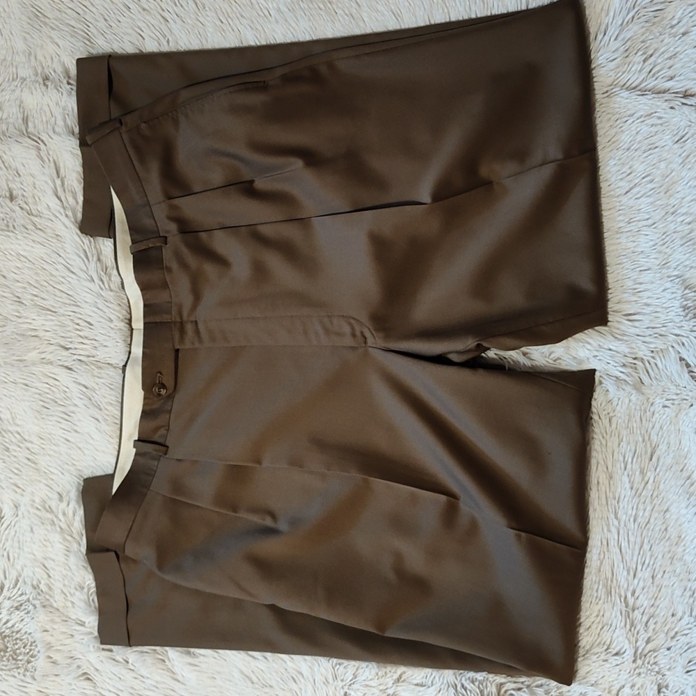 Tom James Mens Bespoke Custom Tailored Dress Pants Brown Pleated Cuffed 42x32
